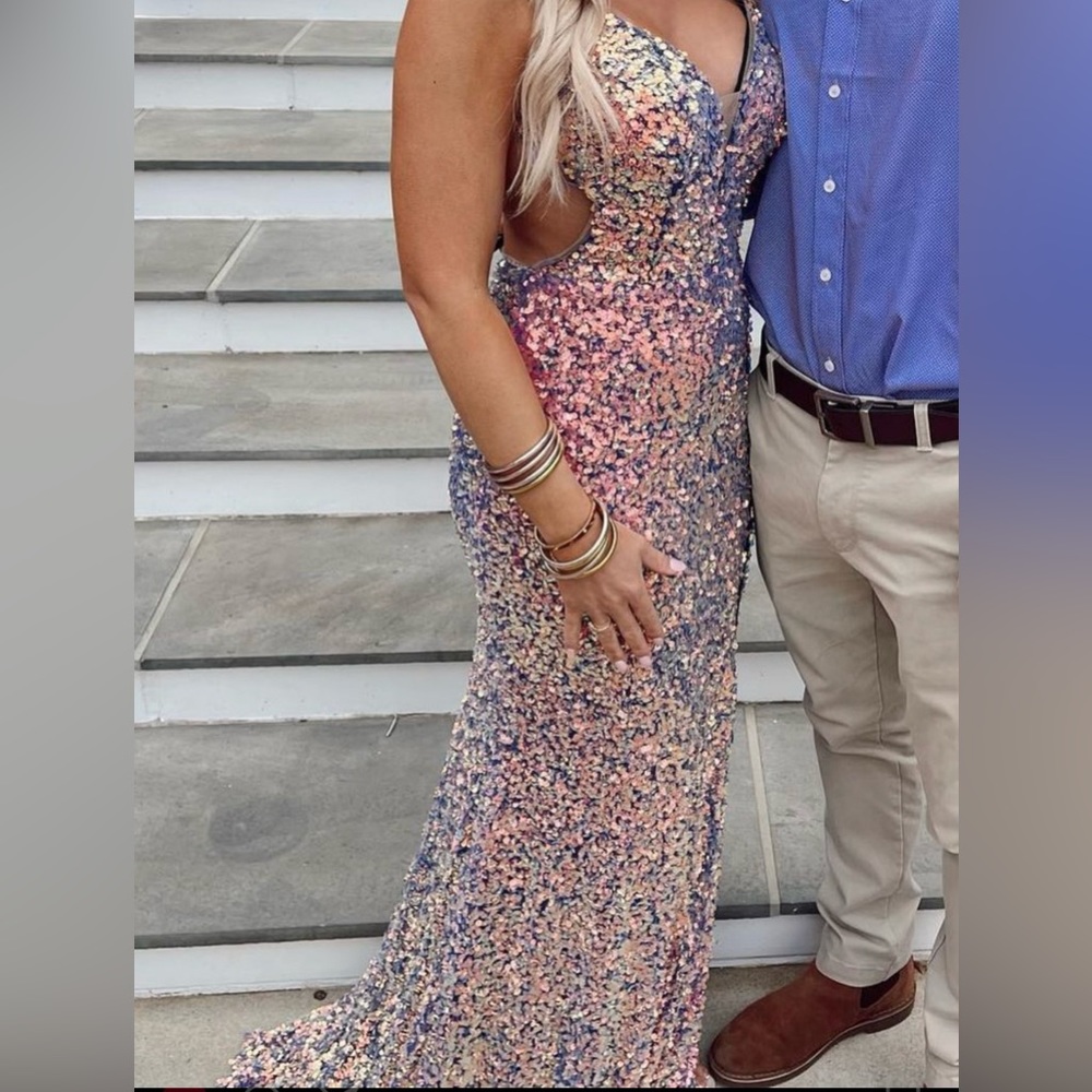 my kim collection size 6 sequin gown. worn once